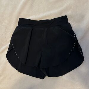 Never worn - Lululemon Fast and Free Reflective High-Rise Short 3 inch Size 2